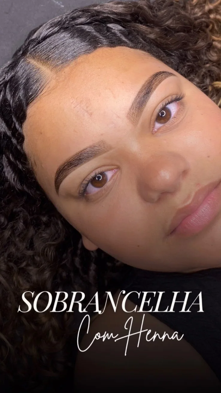 De sobrancelhas apagadas… para um olhar marcante! 😍✨